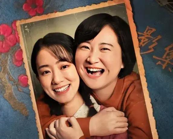 进娱乐圈吃瓜却红了