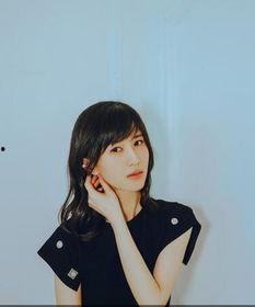 娱乐吃瓜酱娜娜摆摊日记原视频,揭秘网红日常，娱乐吃瓜酱带你体验市井生活